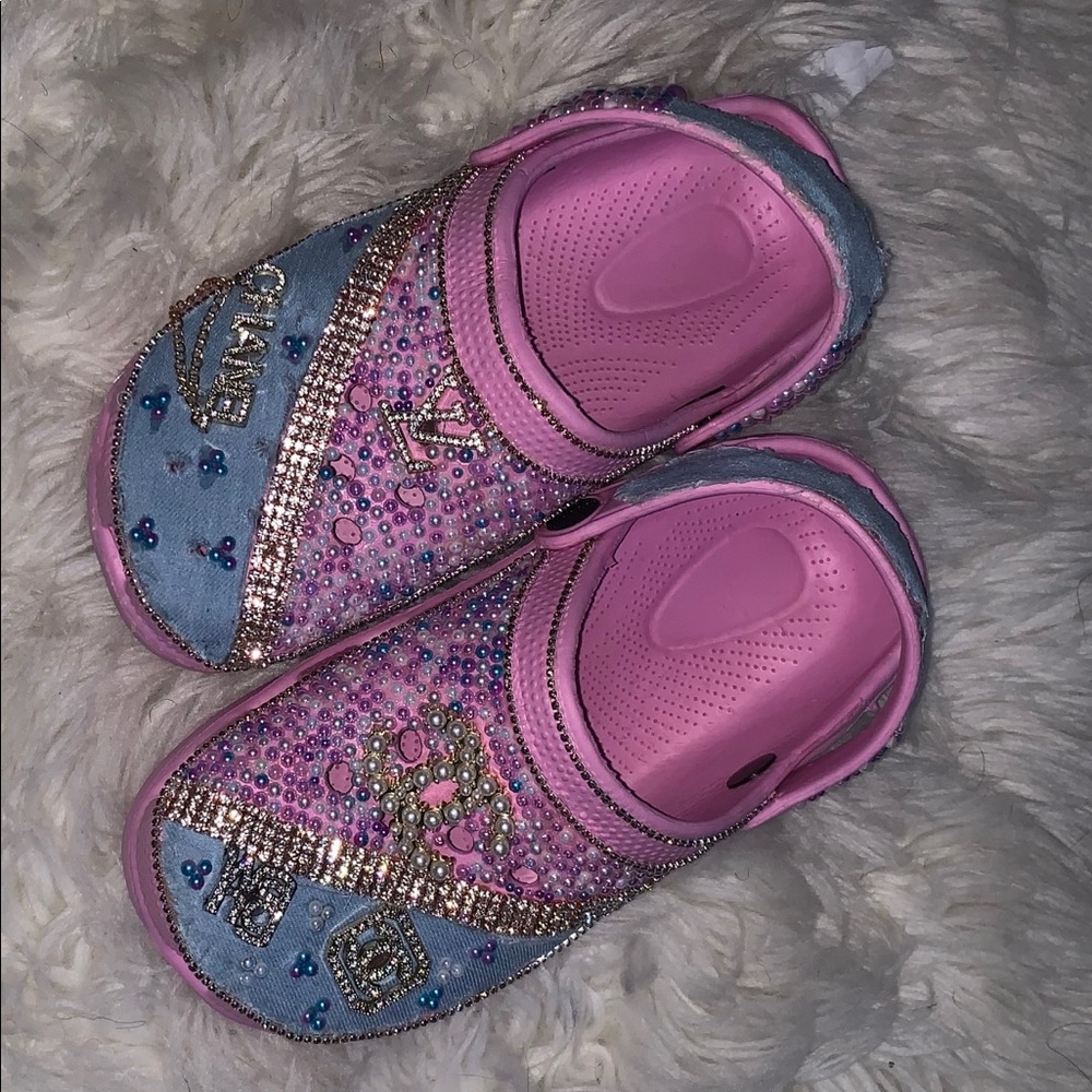 Bedazzled crocs